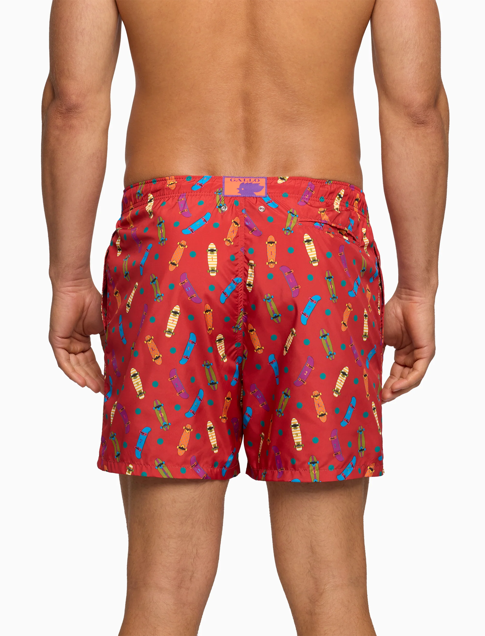 Boxer mare uomo fantasia skateboard su fondo rosso - Image 2