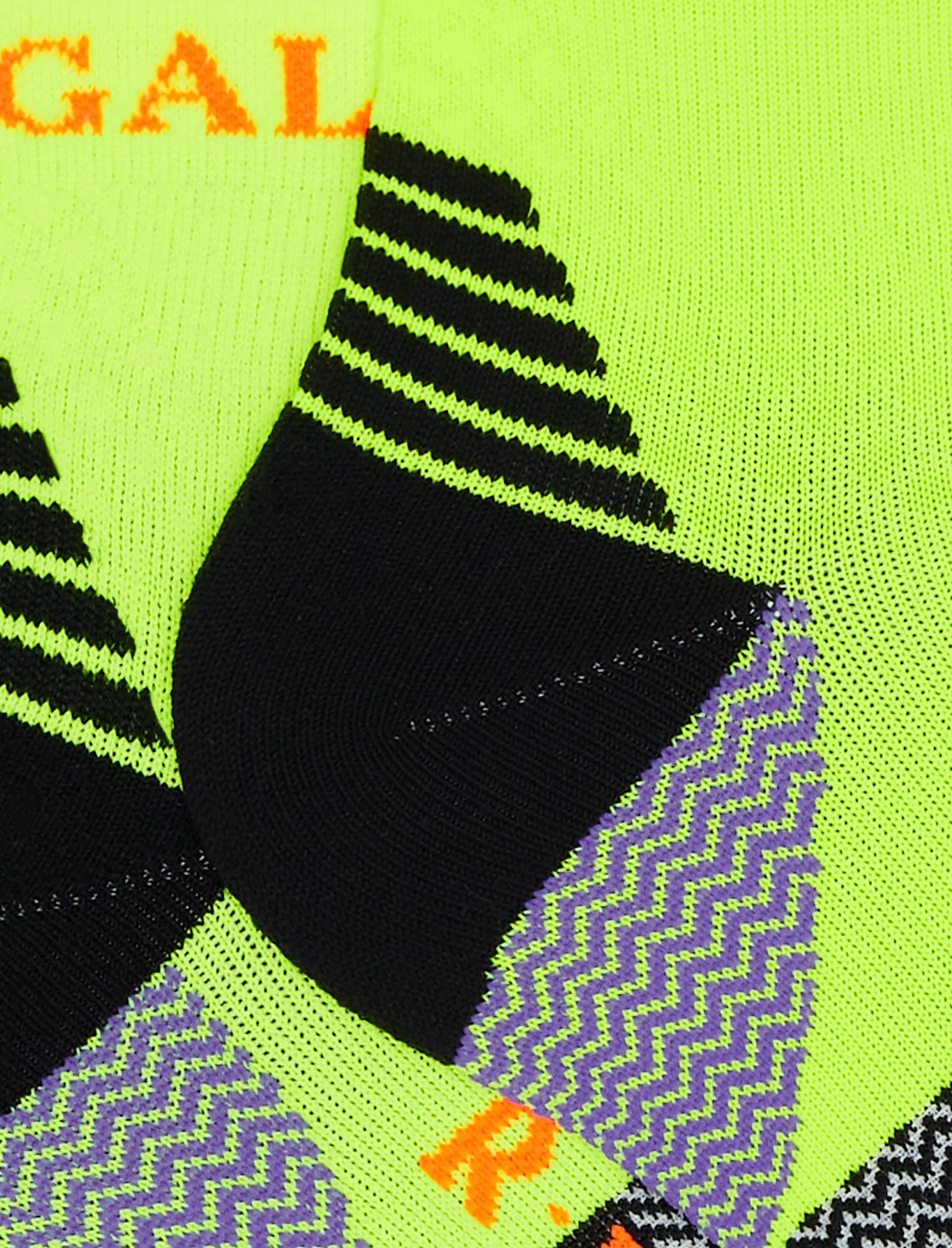 Calze cortissime tecniche donna giallo fluo fantasia chevron - Image 5